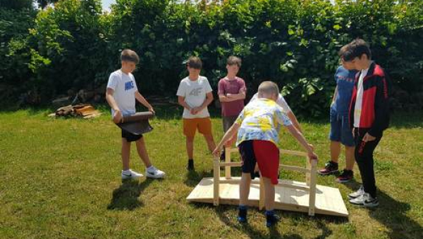 „Ogród Zmysłów” – nowe miejsce spotkań w SP 1